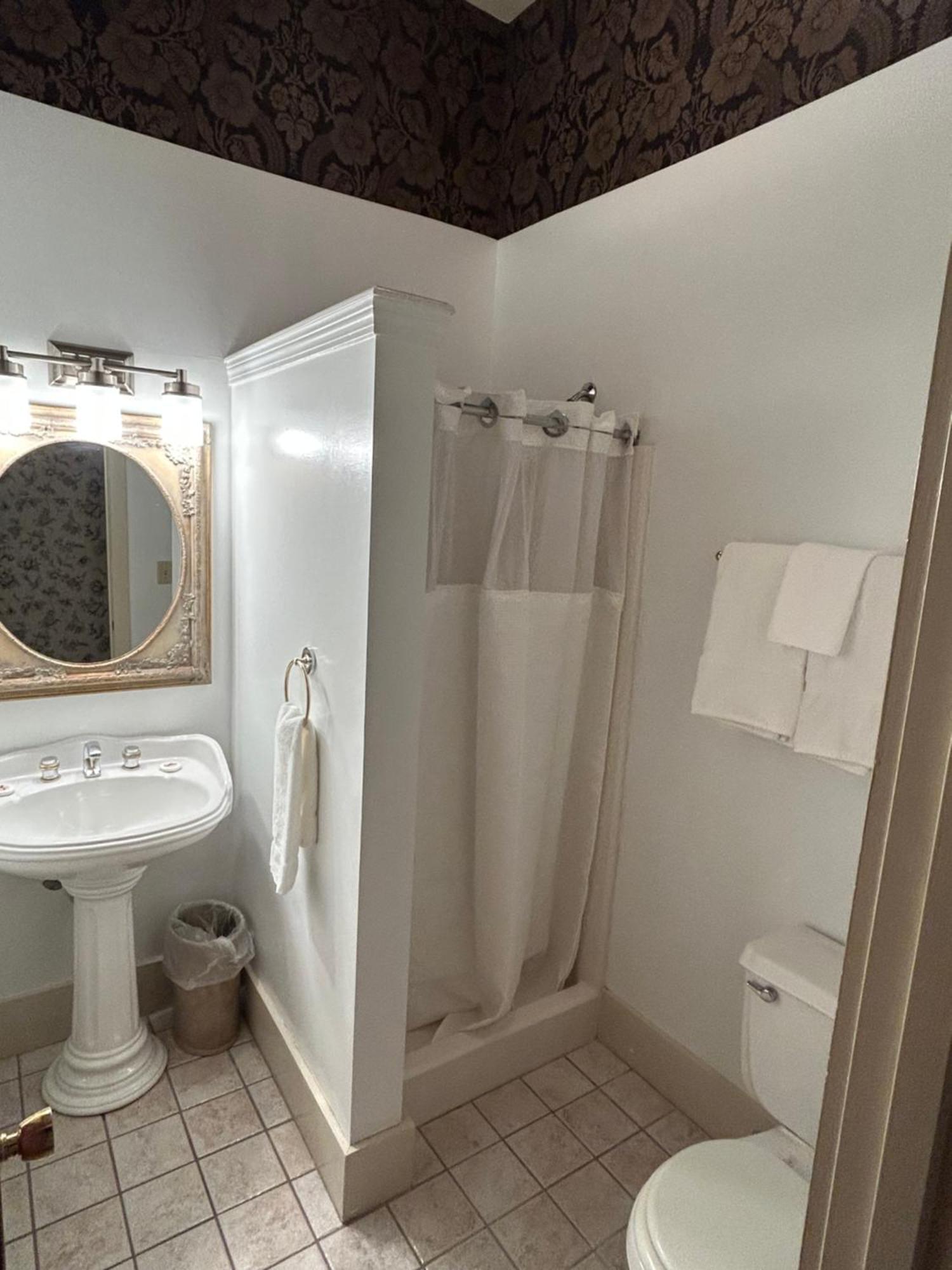 The Elizabeth Inn And Restaurant Bethel Quarto foto